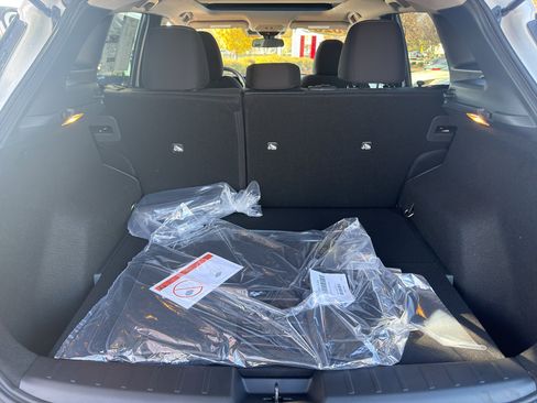 New 2026 Nissan Kicks SV w/ SV Premium Package image 32