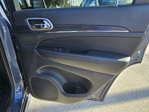 Used 2020 Jeep Grand Cherokee Limited X image 19