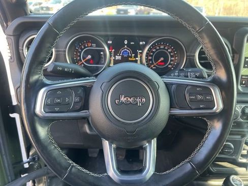 Used 2021 Jeep Wrangler Unlimited Sahara AWD/4WD image 23