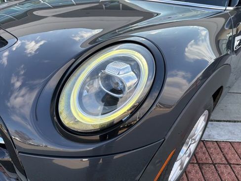 Used 2019 MINI Cooper S image 8