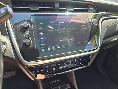 Used 2022 Chevrolet Bolt EUV LT w/ Comfort Package FWD image 27