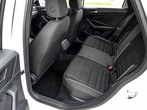 Used 2022 Volkswagen Jetta Sport image 45