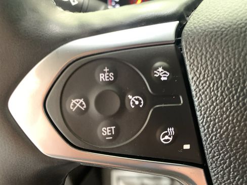 Used 2023 Chevrolet Traverse Premier FWD image 20