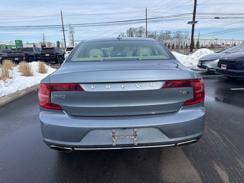 Used 2017 Volvo S90 T6 Momentum w/ Vision Package image 7