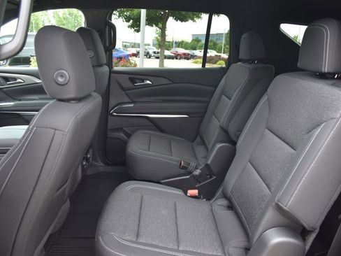 New 2026 Chevrolet Traverse LT w/ Driver Confidence Package FWD image 15