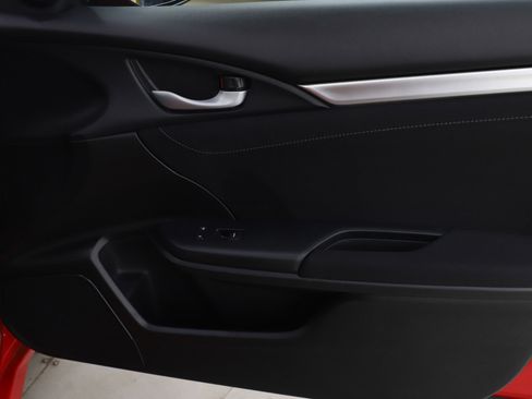 Used 2016 Honda Civic EX image 9