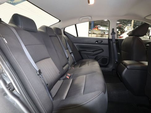 Used 2024 Nissan Altima 2.5 SV image 24