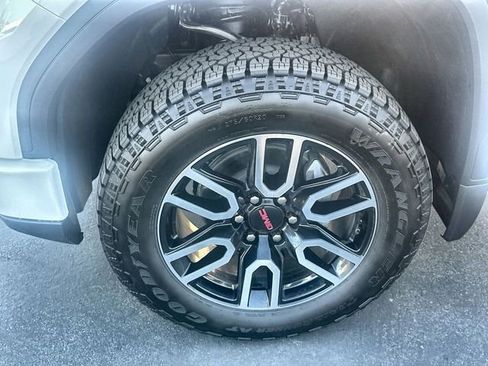 New 2026 GMC Sierra 1500 AT4 w/ AT4 Premium Package image 34