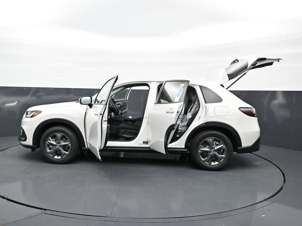 Used 2026 Honda HR-V LX image 43