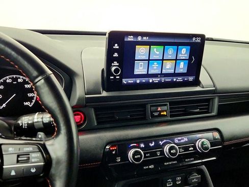 Used 2024 Honda Pilot TrailSport image 18