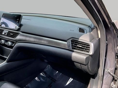Used 2019 Honda Accord LX image 18