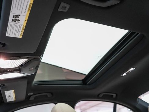 Used 2026 BMW 330i Sedan w/ Premium Package RWD image 27