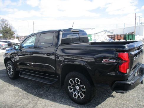 Used 2023 Chevrolet Colorado Z71 w/ Z71 Convenience Package 2 image 2