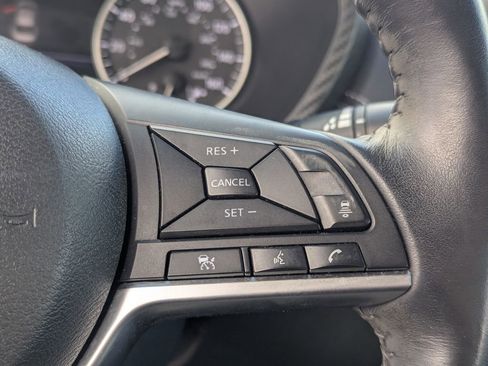 Used 2021 Nissan Sentra SV w/ Lighting Package image 18