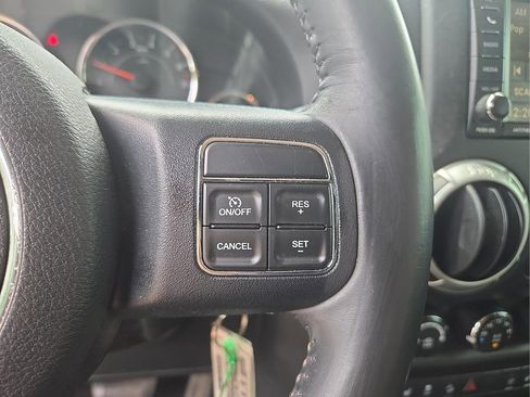 Used 2016 Jeep Wrangler Unlimited Sahara w/ Dual Top Group AWD/4WD image 21