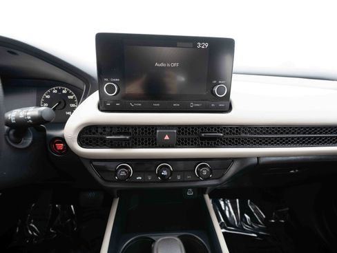 Used 2025 Honda HR-V LX image 17