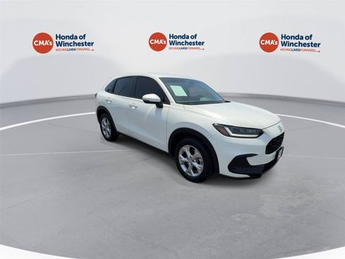 Certified 2025 Honda HR-V LX image 5