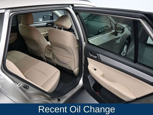 Used 2018 Subaru Outback 2.5i Premium image 13