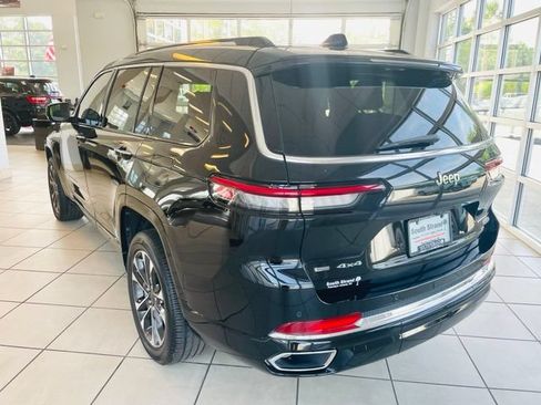 Certified 2022 Jeep Grand Cherokee L Overland AWD/4WD image 6