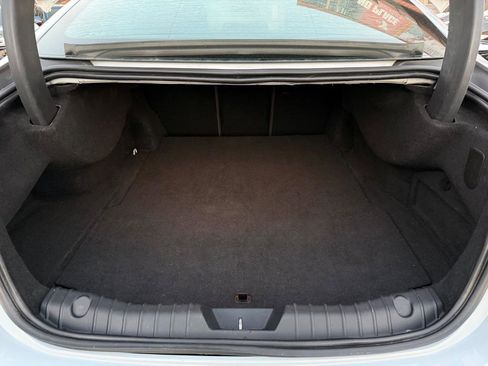 Used 2016 Jaguar XF S image 21