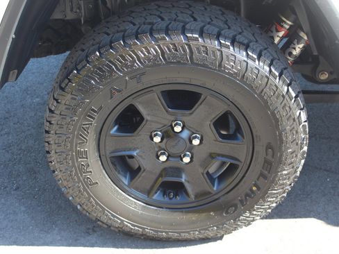 Used 2021 Jeep Gladiator Mojave image 25