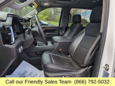 Used 2024 GMC Sierra 2500 Denali w/ Denali Reserve Package AWD/4WD image 11