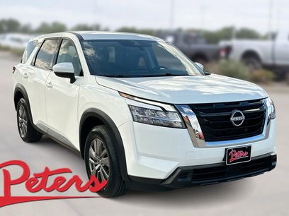 Used 2022 Nissan Pathfinder S w/ Cargo Package
