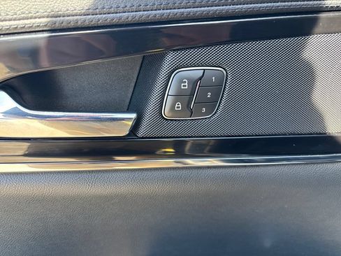 Used 2022 Lincoln Nautilus AWD w/ Premium Package image 14