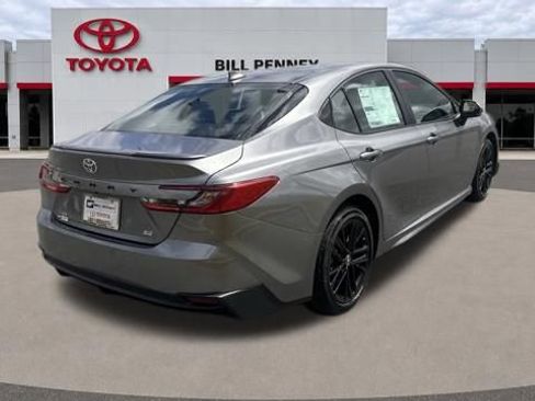 New 2026 Toyota Camry SE FWD image 5