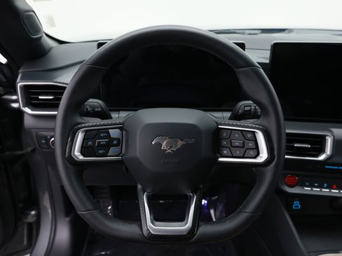 Used 2026 Ford Mustang Premium RWD image 30