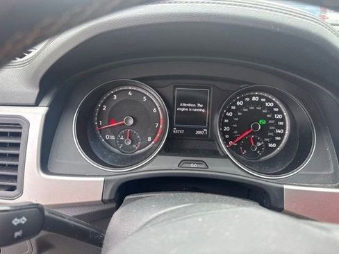 Used 2021 Volkswagen Atlas SE FWD image 2