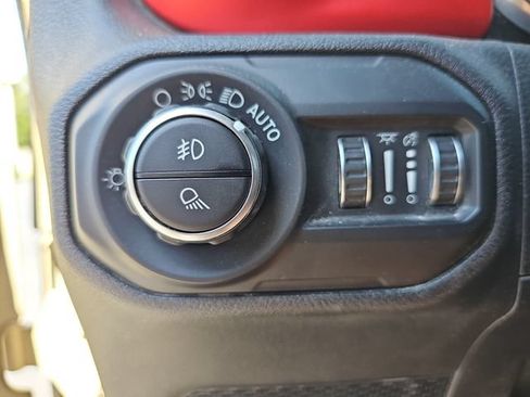 Used 2020 Jeep Gladiator Rubicon AWD/4WD image 24