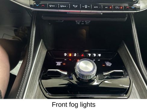 Used 2024 Jeep Wagoneer Series II w/ Convenience Group I AWD/4WD image 45