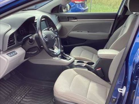 Used 2019 Hyundai Elantra Value Edition FWD image 14