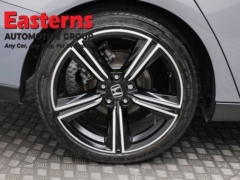 Used 2025 Honda Accord Sport image 29