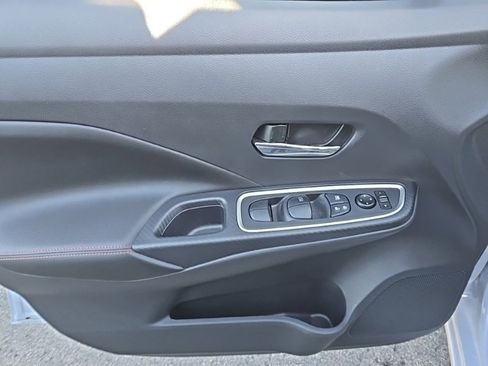 Used 2024 Nissan Versa SR w/ Trunk Package image 19