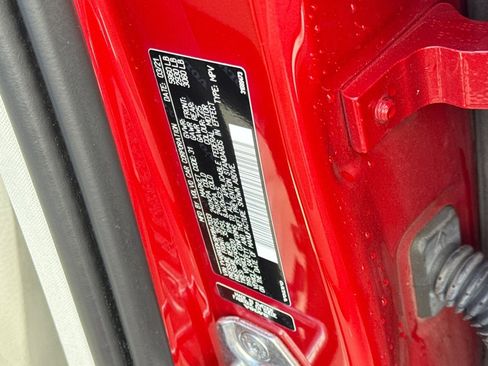 Used 2021 Volvo XC60 T8 Inscription Expression w/ Advanced Package image 33