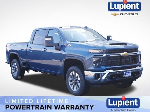 New 2026 Chevrolet Silverado 3500 LT image 1