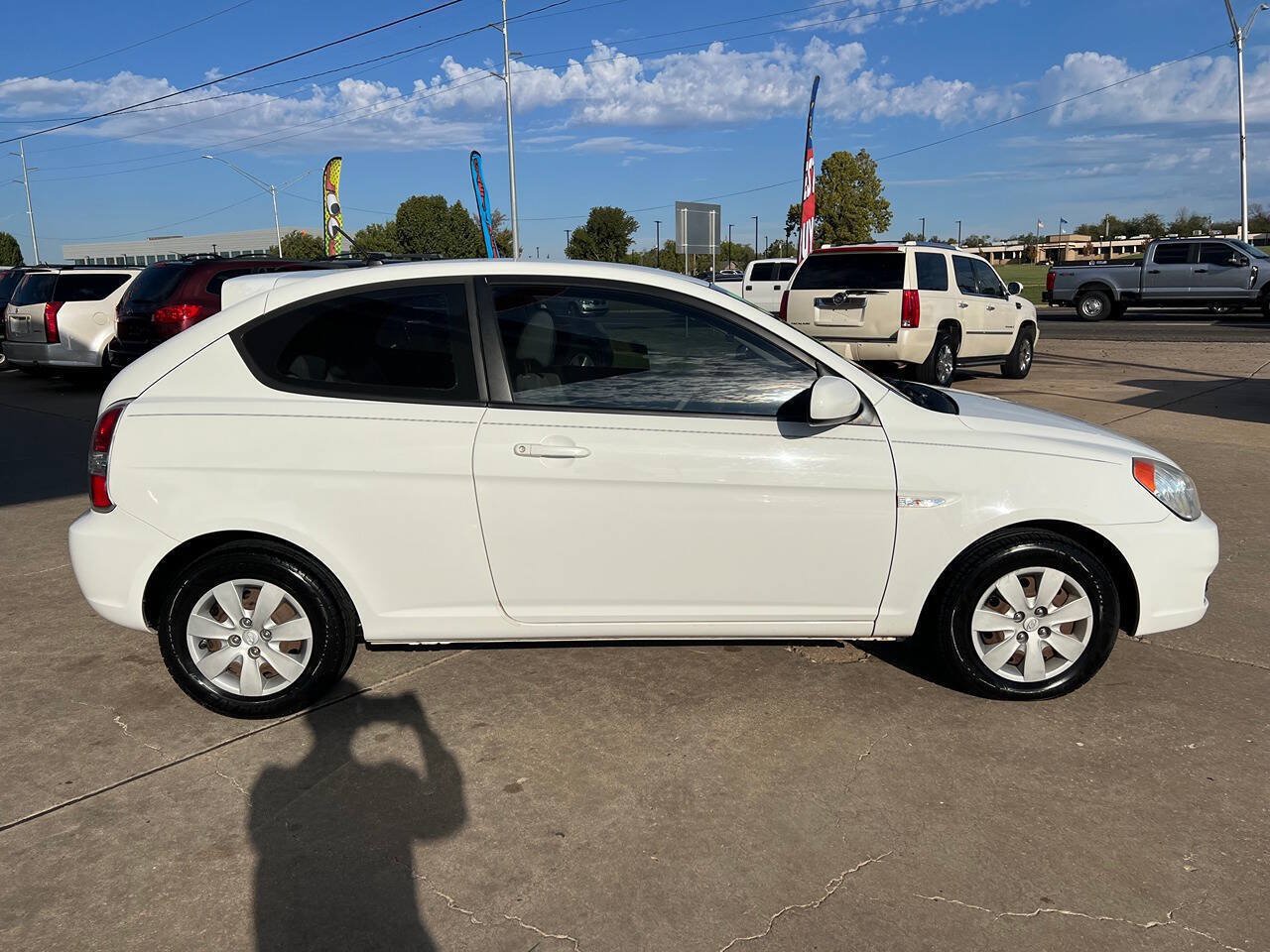 Used 2010 Hyundai Accent GS FWD image 9