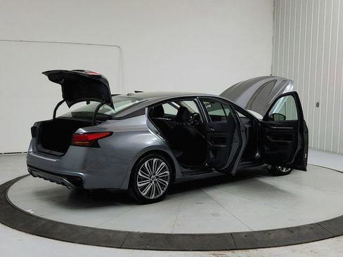 Used 2023 Nissan Altima 2.5 SL FWD image 15