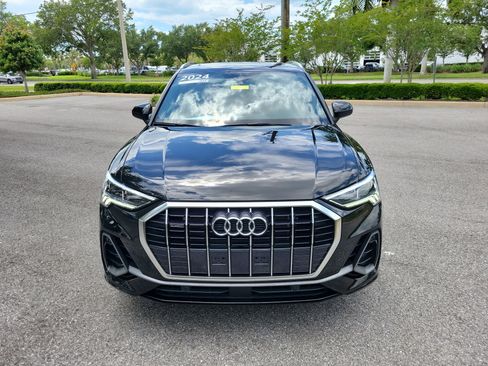 Certified 2024 Audi Q3 2.0T Premium AWD/4WD image 2