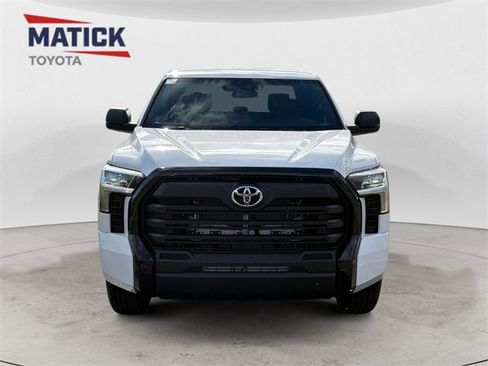 New 2026 Toyota Tundra SR image 2