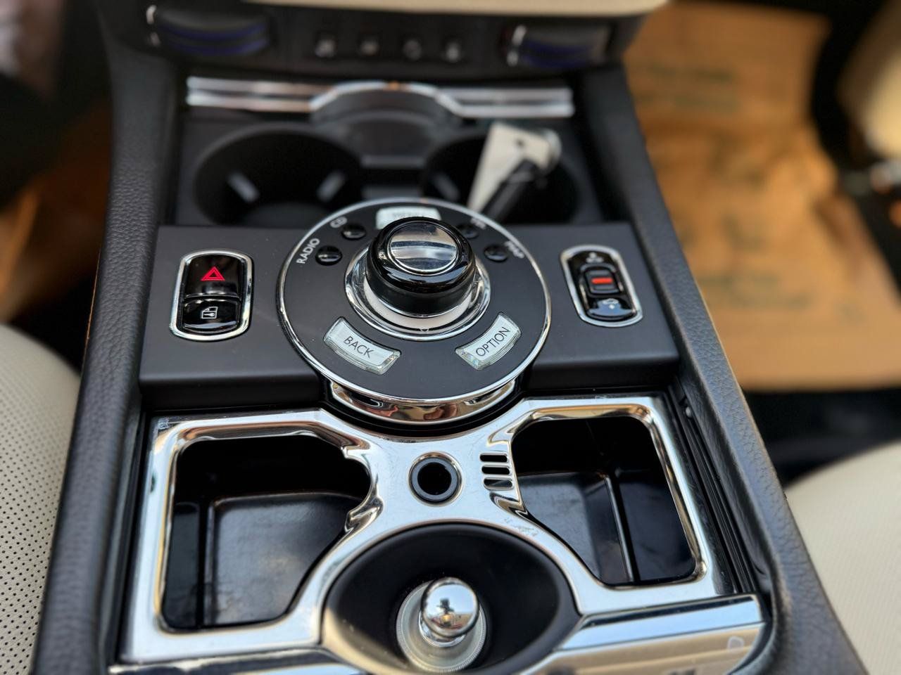 Used 2011 Rolls-Royce Ghost RWD image 28