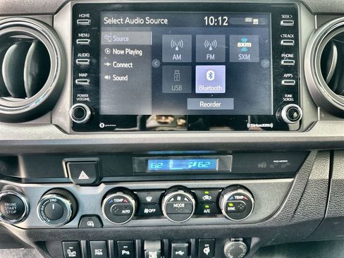 Used 2021 Toyota Tacoma TRD Off-Road w/ Technology Package AWD/4WD image 13