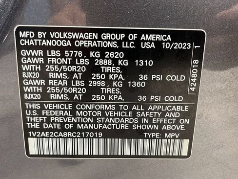 Used 2024 Volkswagen Atlas Cross Sport SEL R-Line AWD/4WD image 28