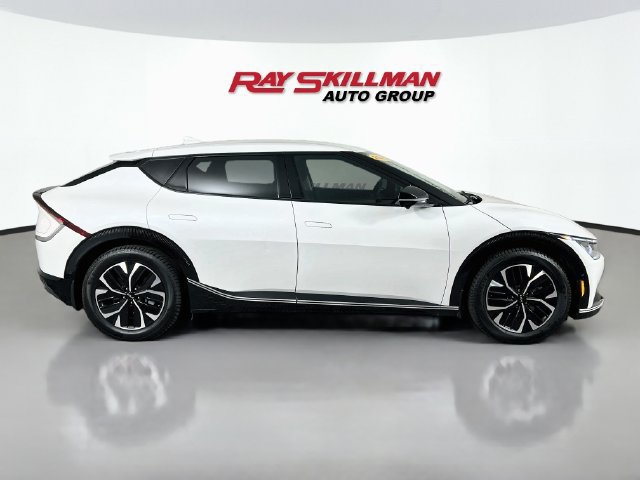 Used 2023 Kia EV6 Wind w/ Wind Technology Package AWD/4WD image 8