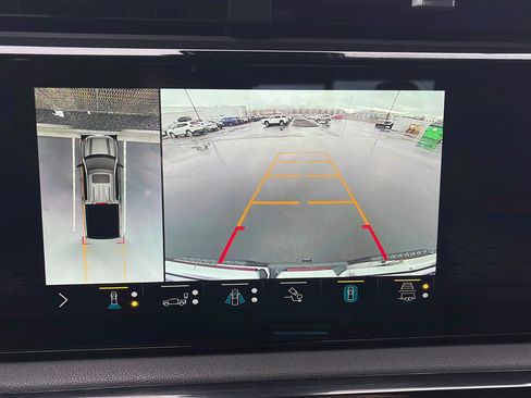 Used 2022 GMC Sierra 1500 AT4 w/ AT4 Premium Package image 25