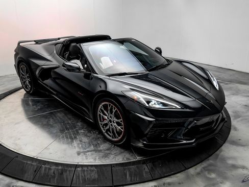 Used 2023 Chevrolet Corvette Stingray Premium Cpe w/ Z51 Performance Package image 27