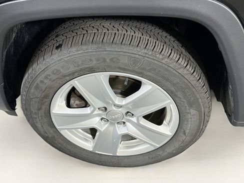 Used 2022 Jeep Compass Latitude AWD/4WD image 28