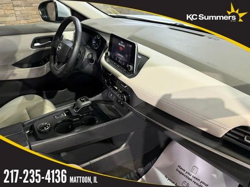 Certified 2025 Nissan Rogue SV image 27